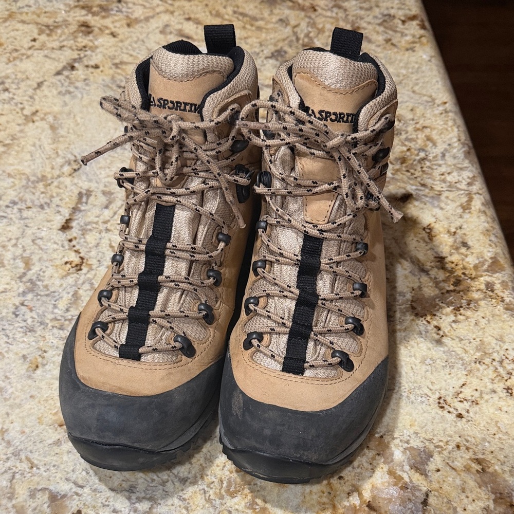 La Sportiva Women's Black And Tan Hiking Shoes - image 1